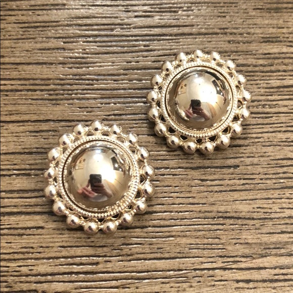Premier Design Round Circle Button Clip Earrings - Picture 3 of 14